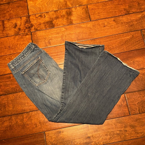 Vintage Calvin Klein preloved jeans - Picture 8 of 9